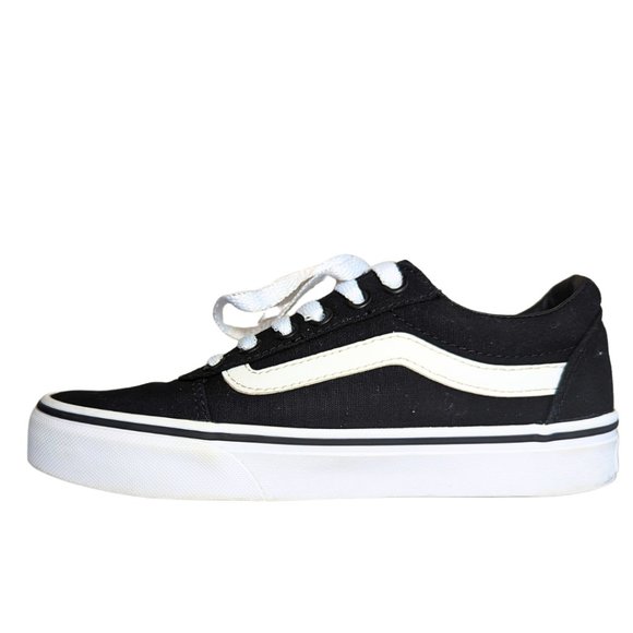 Vans Shoes - Vans Old Skool Women's 6 Black White Low Top Lace Sneakers